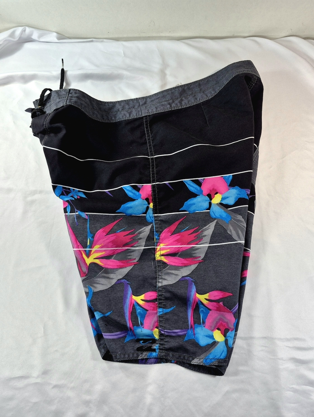 Billabong Men's Sundays OG Floral Boardshorts Black Multi Size 34 Swim Surf - Picture 8 of 11